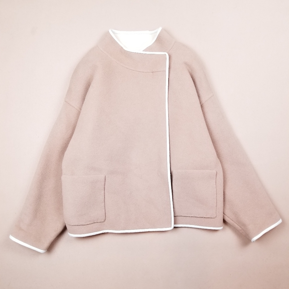 VTG 90's 00's Cute Wool Neutral Colors Minimalist